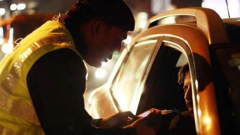 पास हुआ मोटर वाहन विधेयक , अब देना होगा और भी ज्यादा जुर्माना पास हुआ मोटर वाहन विधेयक , अब देना होगा और भी ज्यादा जुर्माना