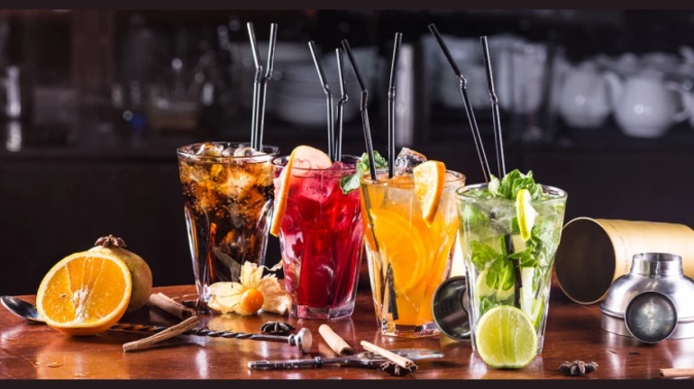 घरच्या घरी ट्राय करा या ७ भन्नाट बीअर कॉकटेल्स घरच्या घरी ट्राय करा या ७ भन्नाट बीअर कॉकटेल्स