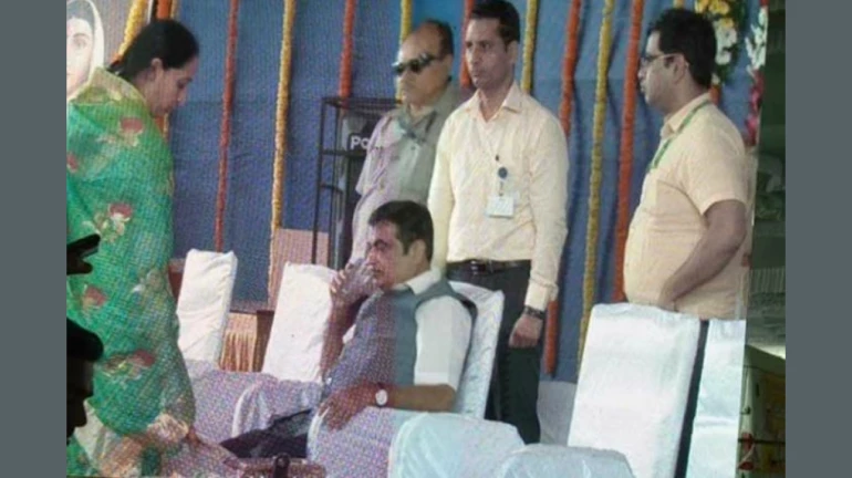 एक बार फिर सार्वजानिक मंच पर नितिन गडकरी की तबियत बिगड़ी एक बार फिर सार्वजानिक मंच पर नितिन गडकरी की तबियत बिगड़ी