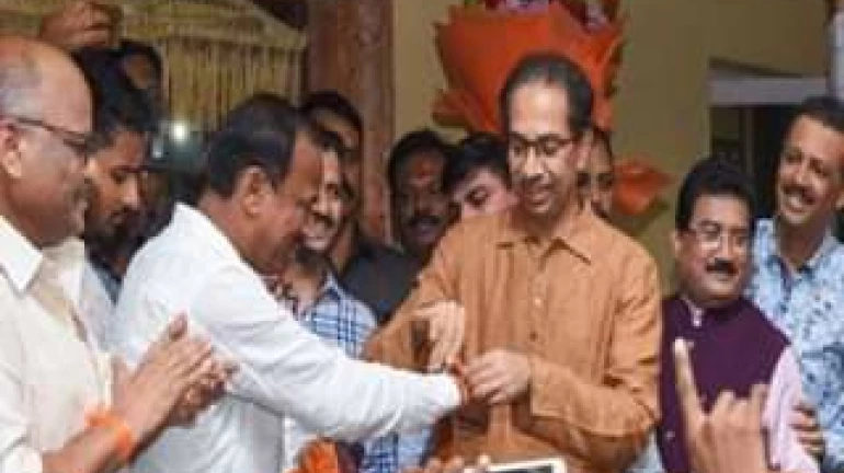 कांग्रेस नगरसेवक विठ्ठल लोकरे शिवसेना में शामिल कांग्रेस नगरसेवक विठ्ठल लोकरे शिवसेना में शामिल