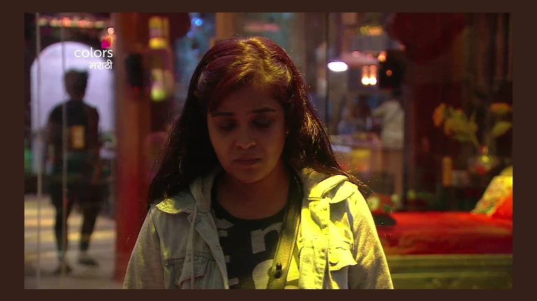 नेहा-शिवानीच्या वादामागचं कारण काय? नेहा-शिवानीच्या वादामागचं कारण काय?