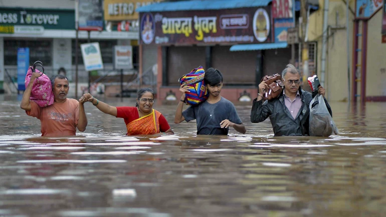 35% Mumbaikars reside at flood-prone areas: BMC 35% Mumbaikars reside at flood-prone areas: BMC