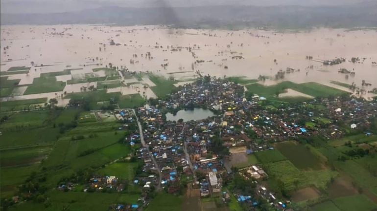 पूरग्रस्तांकडून ‘या’ कारणांमुळे चेक परत घेतले, अनिल परब यांचा खुलासा पूरग्रस्तांकडून ‘या’ कारणांमुळे चेक परत घेतले, अनिल परब यांचा खुलासा