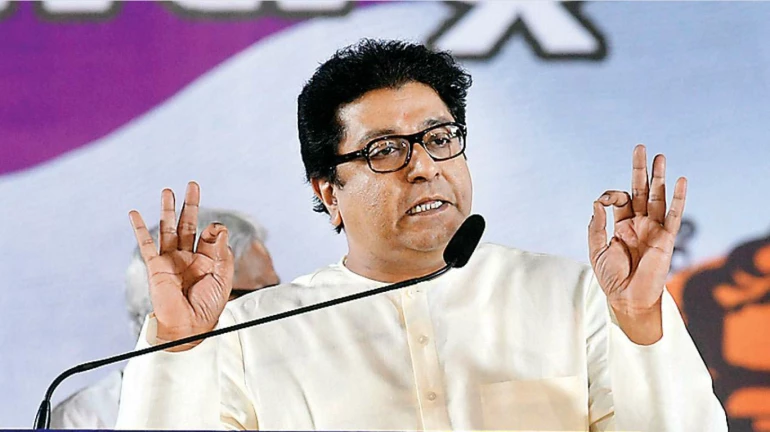 भाजपा-शिवसेना राज्यात ताटं वाट्या घेऊन फिरतेय- राज ठाकरे भाजपा-शिवसेना राज्यात ताटं वाट्या घेऊन फिरतेय- राज ठाकरे