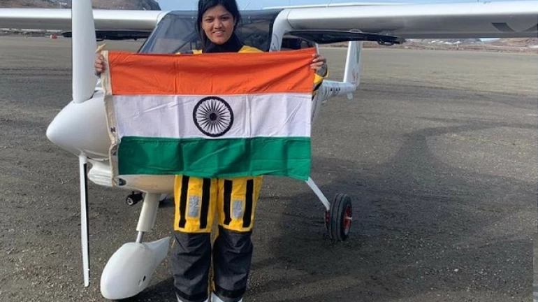 आरोही पंडीत बनी अकेले उड़ान भरकर दो महासागर पार करनेवाली पहली महिला