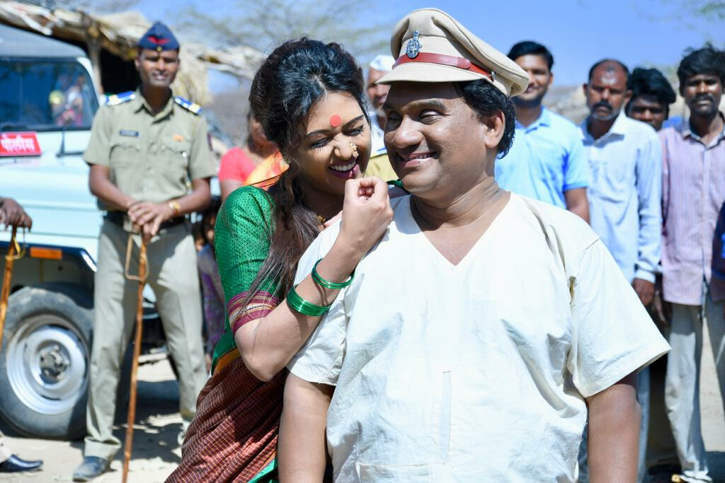 'व्हीआयपी गाढव'मध्ये भाऊसोबत शीतल