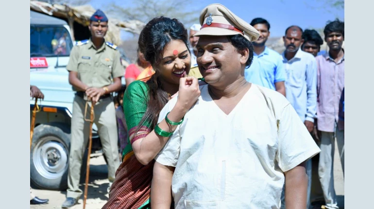 'व्हीआयपी गाढव'मध्ये भाऊसोबत शीतल 'व्हीआयपी गाढव'मध्ये भाऊसोबत शीतल