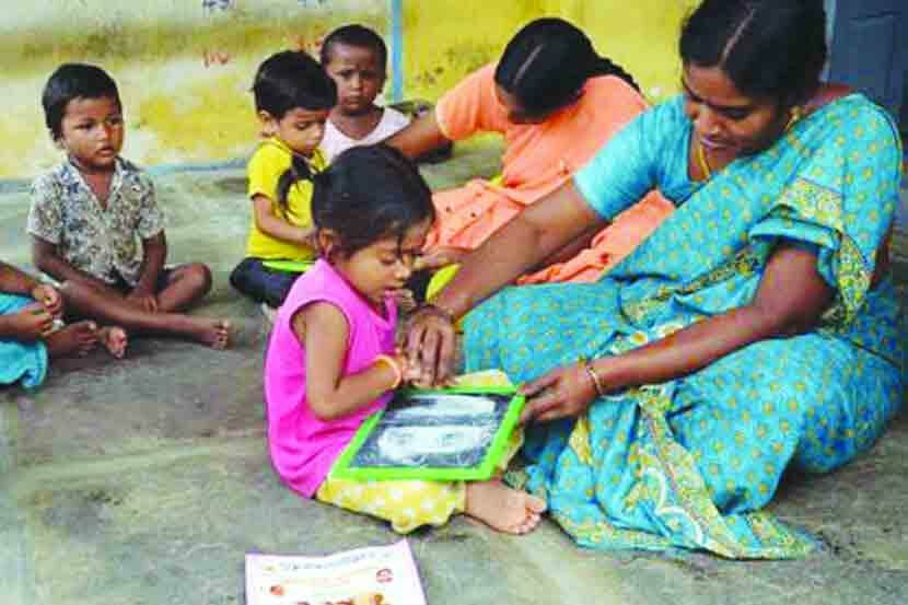 गणेशोत्सवासाठी वेतन लवकर देण्याची अंगणवाडी सेविकांची मागणी