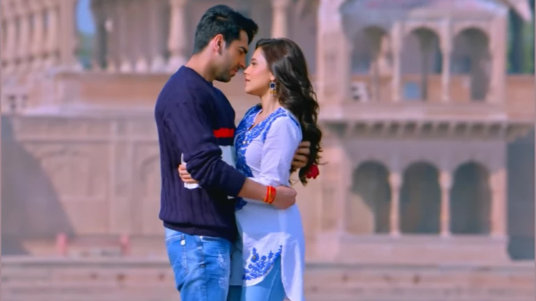 नुसरत के प्रेम में पड़ी 'पूजा', रिलीज हुआ आयुष्मान की 'ड्रीम गर्ल' का नया गाना 'इक मुलाकात'! नुसरत के प्रेम में पड़ी 'पूजा', रिलीज हुआ आयुष्मान की 'ड्रीम गर्ल' का नया गाना 'इक मुलाकात'!