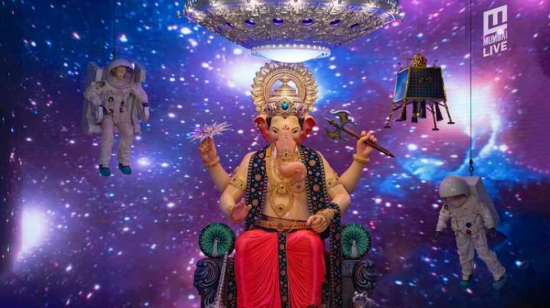 Mumbai: Lalbaughcha Raja decides to hold a blood and plasma donation camp this year Mumbai: Lalbaughcha Raja decides to hold a blood and plasma donation camp this year