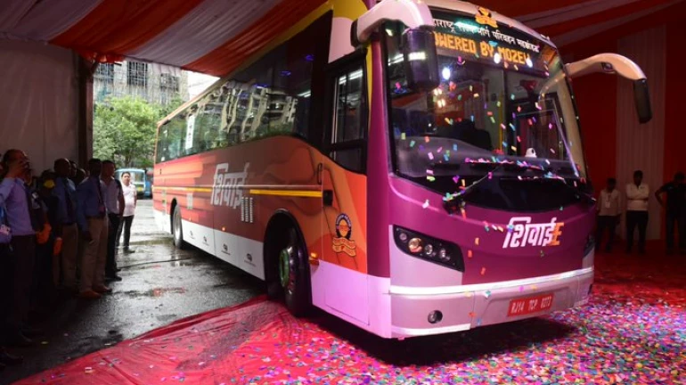 एसटी की पहली इलेक्ट्रिक बस लॉन्च एसटी की पहली इलेक्ट्रिक बस लॉन्च