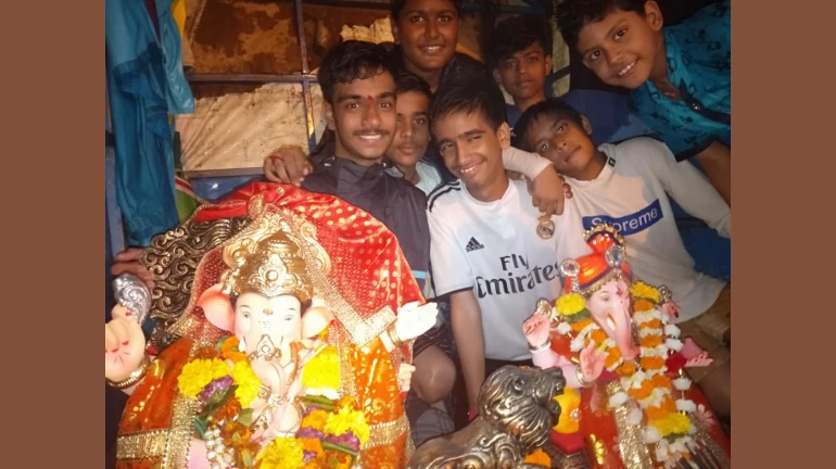 हिंदू-मुस्लिम एकता की मिसाल: हिंदू परिवार मनाता है मुहर्रम तो मुस्लिम परिवार है गणेश भक्त हिंदू-मुस्लिम एकता की मिसाल: हिंदू परिवार मनाता है मुहर्रम तो मुस्लिम परिवार है गणेश भक्त