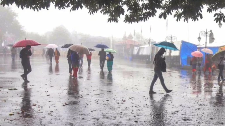 डोंबिवली में 'तेल'वाली बारिश