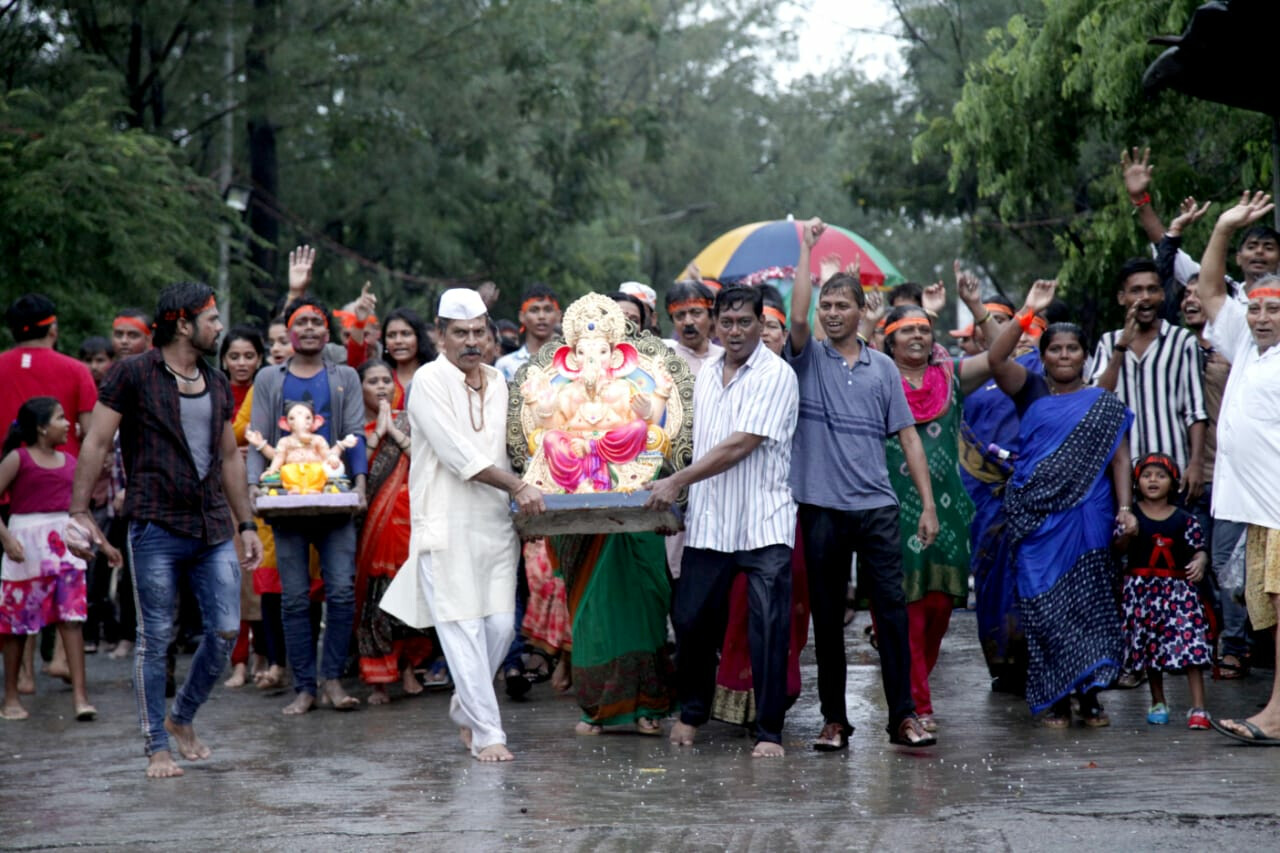 'मोलकरीण बाई'नं धो धो पावसावर केली मात