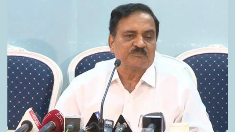 Motor Vehicle Act: Maharashtra government stays implementation; Demands to reduce fine Motor Vehicle Act: Maharashtra government stays implementation; Demands to reduce fine