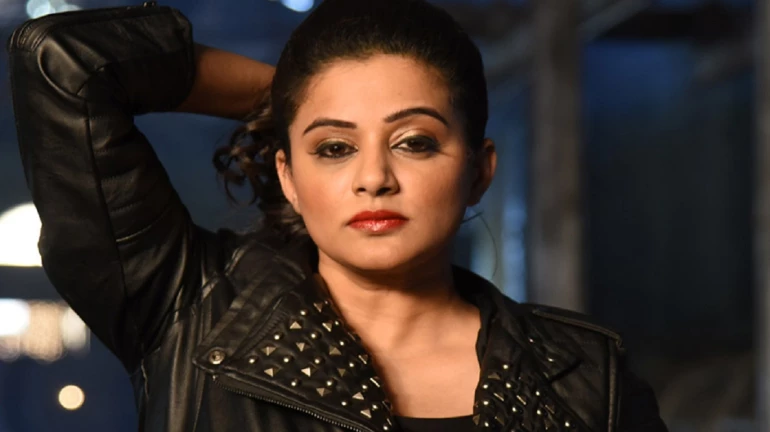 Interview: हरेक भाषा की स्क्रिप्ट मैं अपने पति के साथ डिसकस करती हूं: प्रियामणि Interview: हरेक भाषा की स्क्रिप्ट मैं अपने पति के साथ डिसकस करती हूं: प्रियामणि