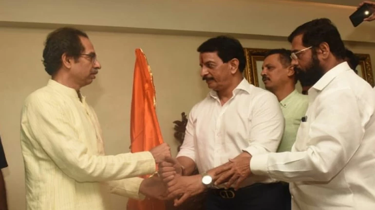 चकमकफेम प्रदीप शर्मा यांचा शिवसेनेत प्रवेश चकमकफेम प्रदीप शर्मा यांचा शिवसेनेत प्रवेश