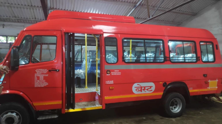 बेस्ट की नई एसी मिनी बस बेस्ट की नई एसी मिनी बस