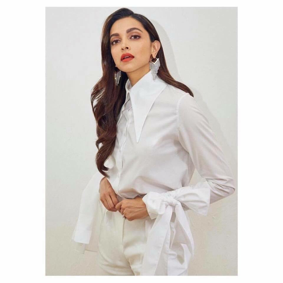 दीपिकानं असा निभावला पत्नी धर्म