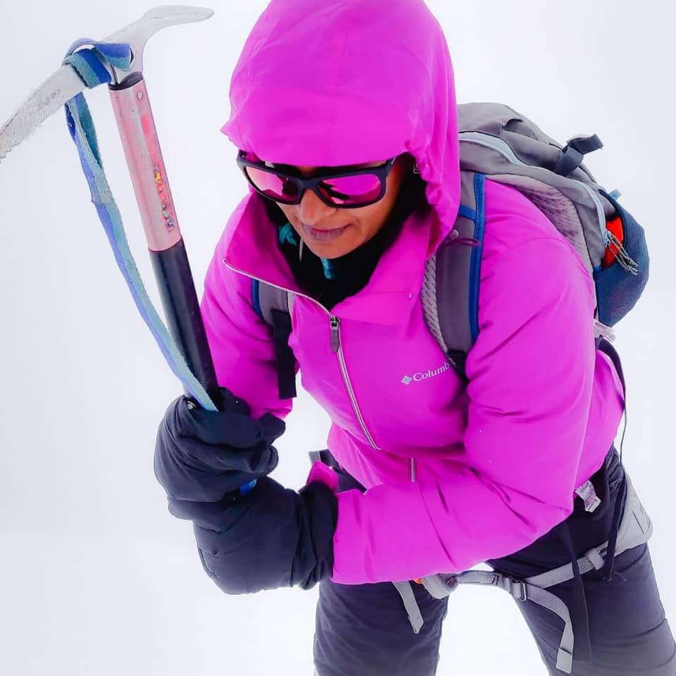 लेह लद्दाख की उंची पहाड़ियों पर 6000 मीटर की चढ़ाई