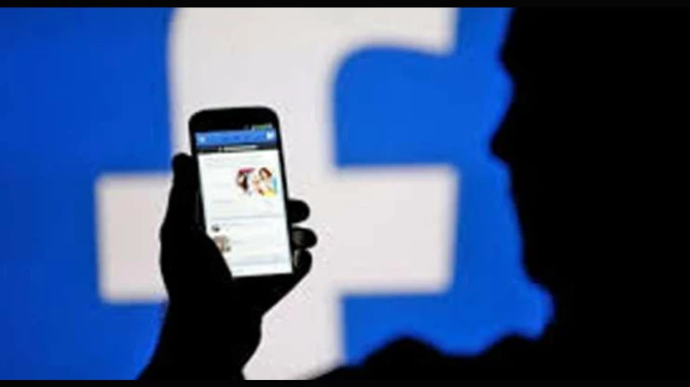 सोशल मिडियावर महिलेची बदनामी करणारा अटकेत सोशल मिडियावर महिलेची बदनामी करणारा अटकेत