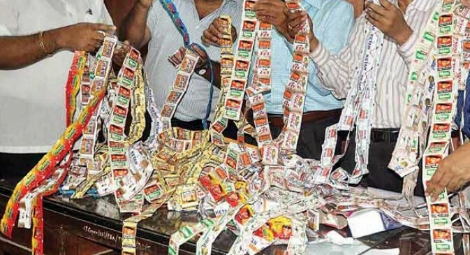 मुंबईतून ३३ लाखांचा गुटखा जप्त