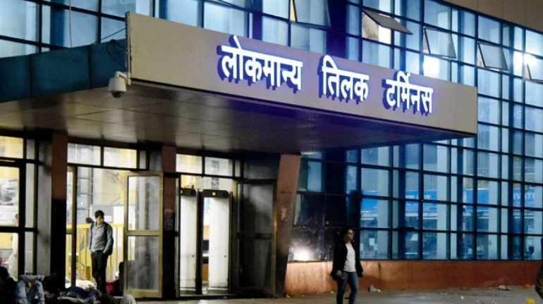 ५५५ रुपयांचं तिकीट ५ हजार ५०० रुपयांना, प्रवाशाची फसवणूक ५५५ रुपयांचं तिकीट ५ हजार ५०० रुपयांना, प्रवाशाची फसवणूक