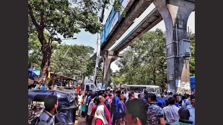 Monorail services halt after losing traction power supply; MMRDA evacuate passengers