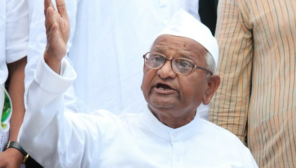 Anna Hazare sends a reminder letter to CM opposition the wine sale policy