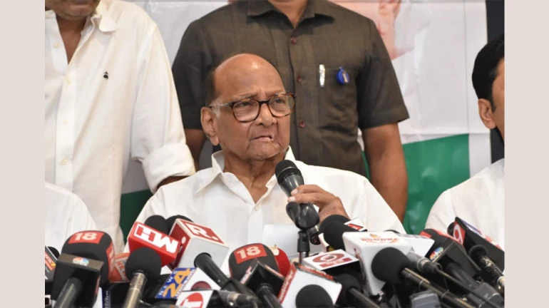 पवार ने माना शिवसेना का आभार पवार ने माना शिवसेना का आभार