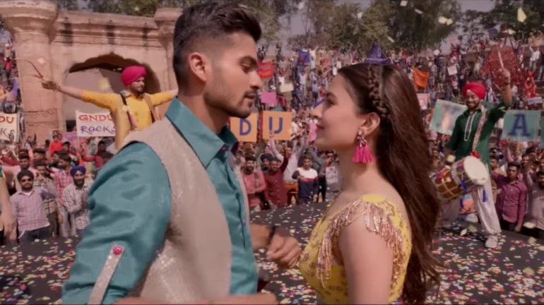 'भांगड़ा पा ले' एक्टर सनी कौशल और रुखसार ढिल्लन को पुलिस ने किया गिरफ्तार 'भांगड़ा पा ले' एक्टर सनी कौशल और रुखसार ढिल्लन को पुलिस ने किया गिरफ्तार