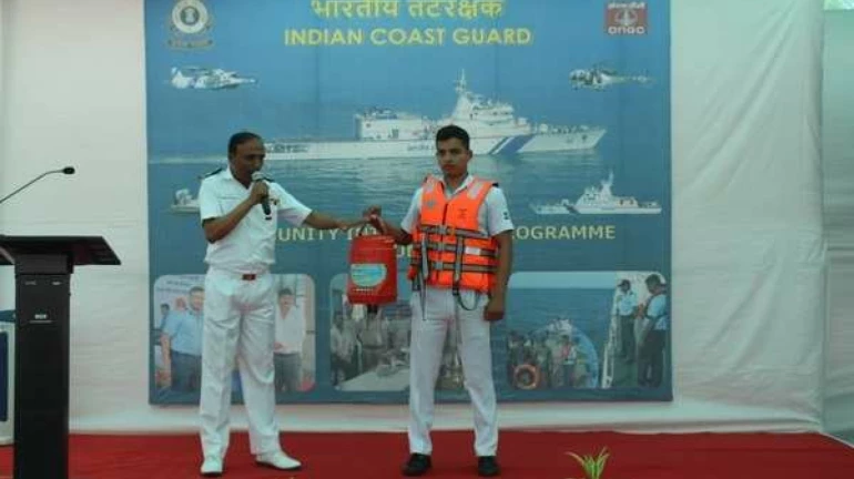 मच्छिमारांच्या मुलांना तटरक्षक दलात संधी, विशेष भरती प्रक्रिया राबवणार मच्छिमारांच्या मुलांना तटरक्षक दलात संधी, विशेष भरती प्रक्रिया राबवणार