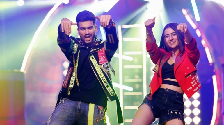 "भांगड़ा पा ले" का टाइटल ट्रैक हुआ रिलीज, झूमने पर कर देगा मजबूर! "भांगड़ा पा ले" का टाइटल ट्रैक हुआ रिलीज, झूमने पर कर देगा मजबूर!