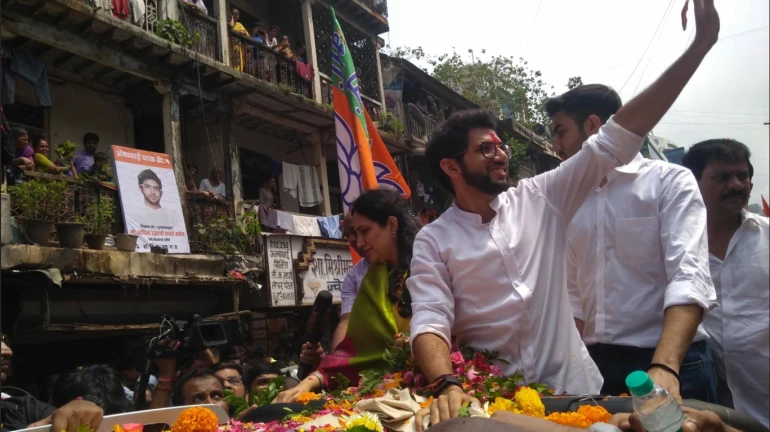 Phones, jewellery stolen during Aditya Thackeray's Worli rally Phones, jewellery stolen during Aditya Thackeray's Worli rally