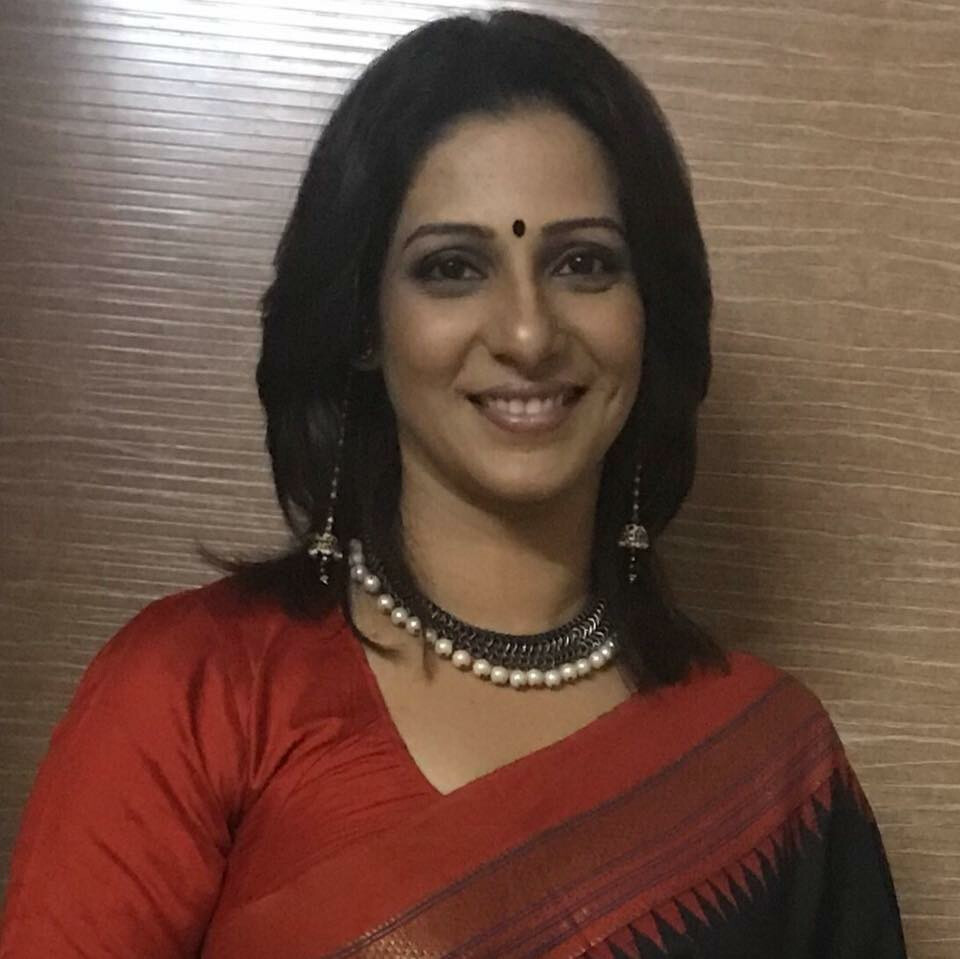 ही अभिनेत्री बनली लेखिका