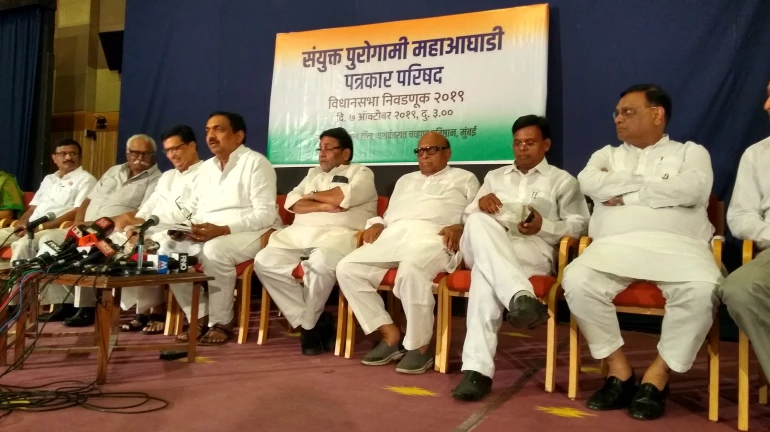 महाराष्ट्र विधानसभा चुनाव- कांग्रेस एनसीपी ने जारी किया घोषणापत्र महाराष्ट्र विधानसभा चुनाव- कांग्रेस एनसीपी ने जारी किया घोषणापत्र