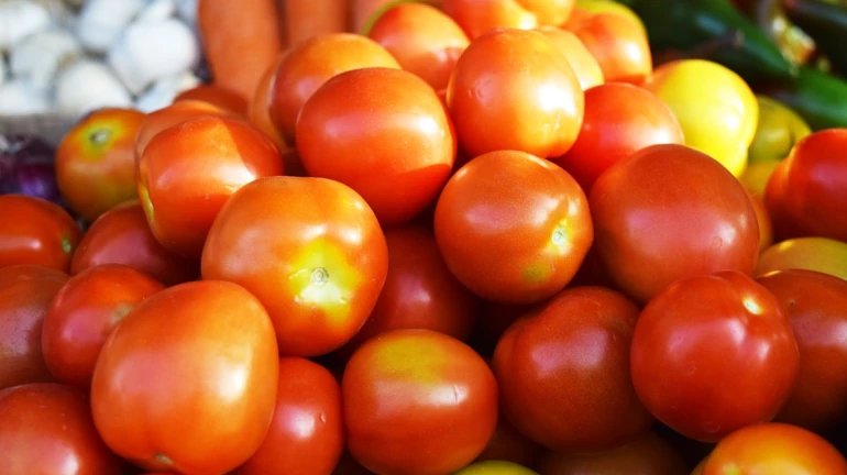 Tomato prices touch Rs 70-80 per kg