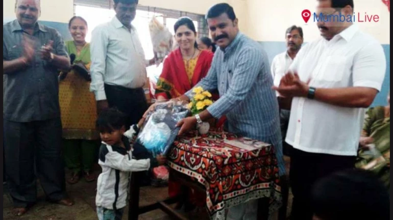 काँग्रेस-राष्ट्रवादीला आणखी एक धक्का, 'हे' नगरसेवक करणार शिवसेनेत प्रवेश काँग्रेस-राष्ट्रवादीला आणखी एक धक्का, 'हे' नगरसेवक करणार शिवसेनेत प्रवेश