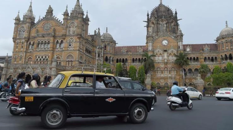 Bid Adieu To Mumbai's Iconic  'Kaali Peeli' Ambassador Taxi