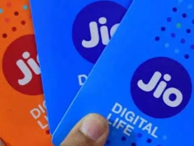 JIO चा दणका, फूल टॉक टाइम बेनिफिट बंद