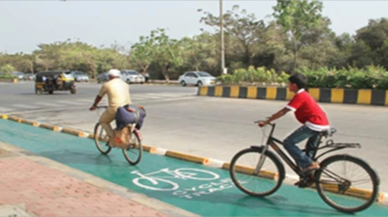 Populated road in Borivali gets a swanky cycle track Populated road in Borivali gets a swanky cycle track