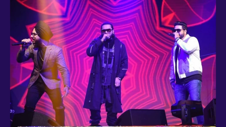 हनी सिंह ने बैंकॉक में मचाया धमाल, दिवाली कॉन्सर्ट में किया परफॉर्म! हनी सिंह ने बैंकॉक में मचाया धमाल, दिवाली कॉन्सर्ट में किया परफॉर्म!