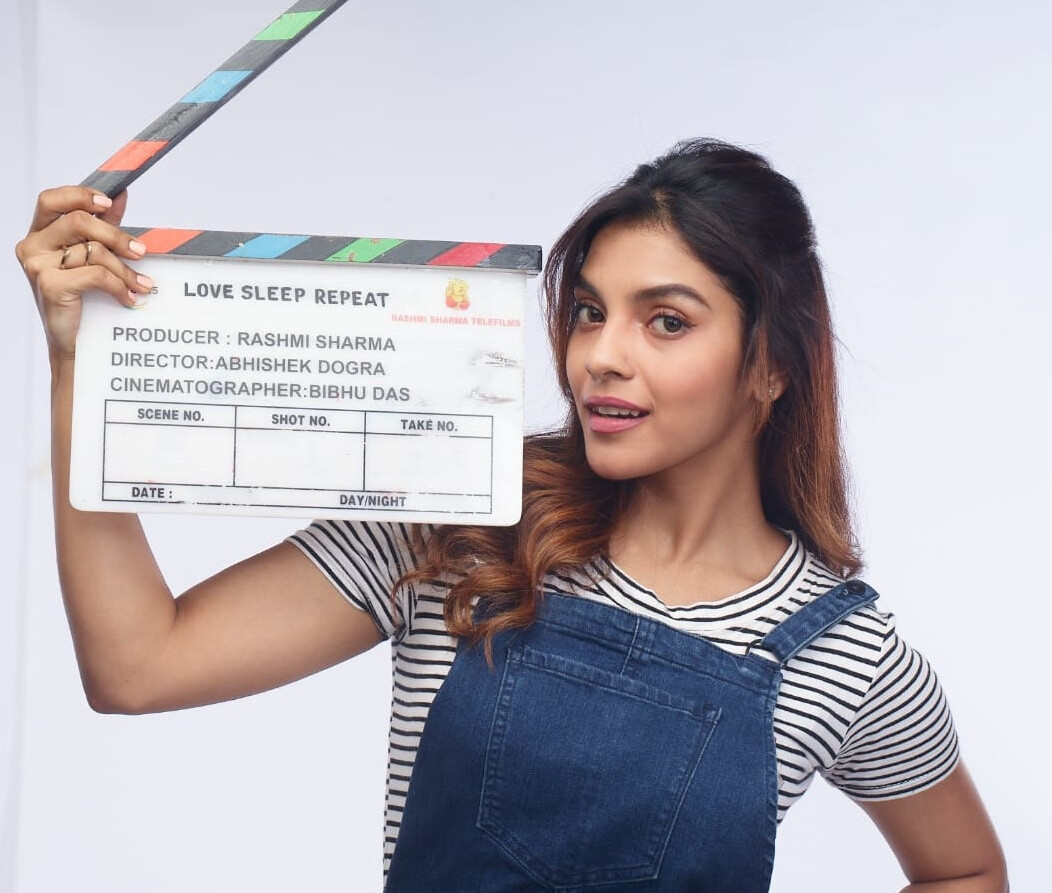 लैम्बर्गिनी फेम हर्षदा विजय वेब सीरीज 'लव स्लीप रिपीट' के साथ करेंगी अपना डिजिटल डेब्यू!