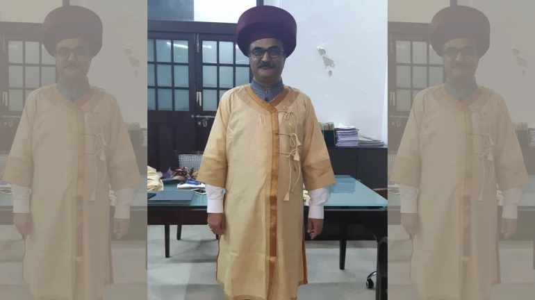 Mumbai University's 'Desi Tadka' In Its Convocation Attire Mumbai University's 'Desi Tadka' In Its Convocation Attire