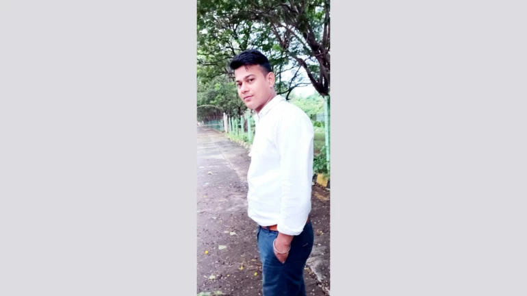 वडाला पुलिस की कस्टडी में युवक की मौत, पुलिस स्टेशन के बाहर लगे मुंबई पुलिस के खिलाफ नारे वडाला पुलिस की कस्टडी में युवक की मौत, पुलिस स्टेशन के बाहर लगे मुंबई पुलिस के खिलाफ नारे