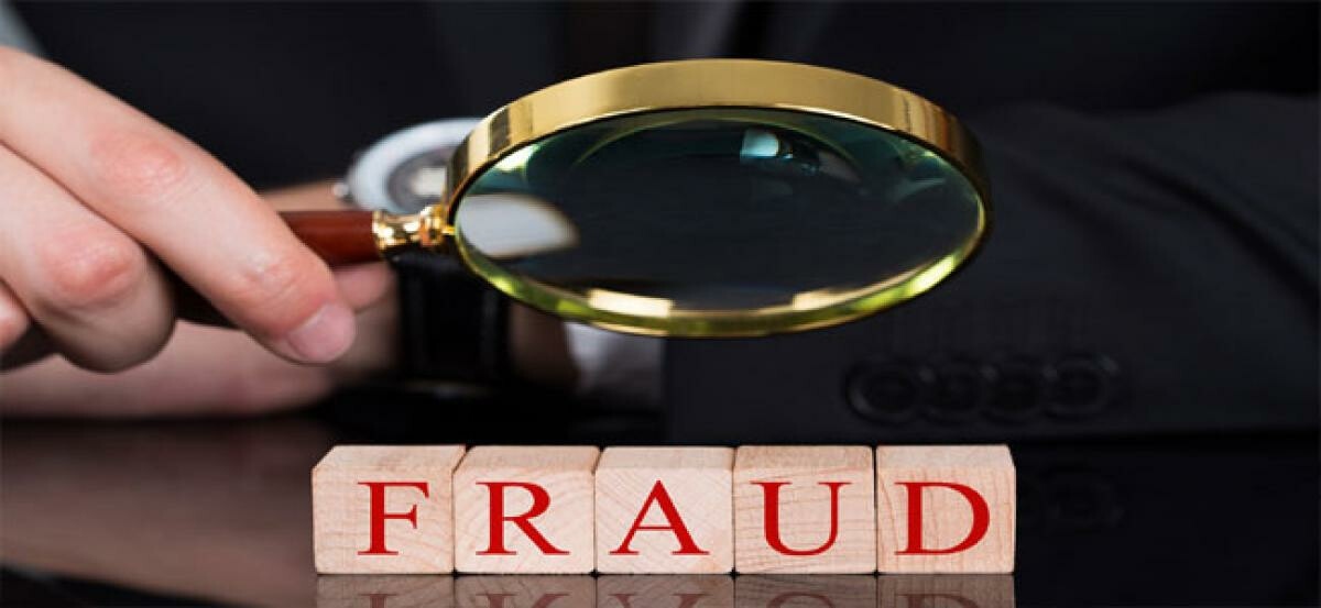 नेव्हीत नोकरीचं आमिष दाखवून साडेनऊ लाखांची फसवणूक