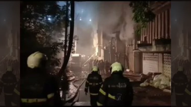 Fire Breaks Out In Malad's Godown Fire Breaks Out In Malad's Godown