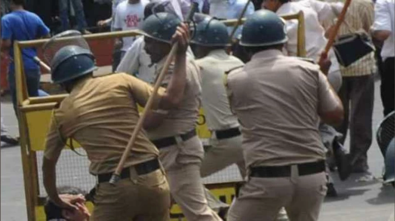 Exclusive: कश्मीर पुलिस की अपेक्षा महाराष्ट्र की पुलिस अधिक हिंसक