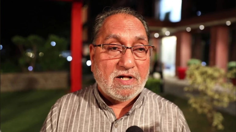 शिवसेनेला पाठिंबा देण्यावरून काँग्रेसमध्ये २ गट? दलवाईंनी घेतली राऊतांची भेट शिवसेनेला पाठिंबा देण्यावरून काँग्रेसमध्ये २ गट? दलवाईंनी घेतली राऊतांची भेट