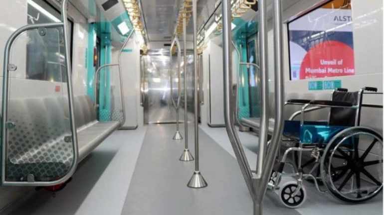 Mumbai: Absence of Jio network on Aarey-BKC Metro 3 route causing inconvenience to passengers Mumbai: Absence of Jio network on Aarey-BKC Metro 3 route causing inconvenience to passengers